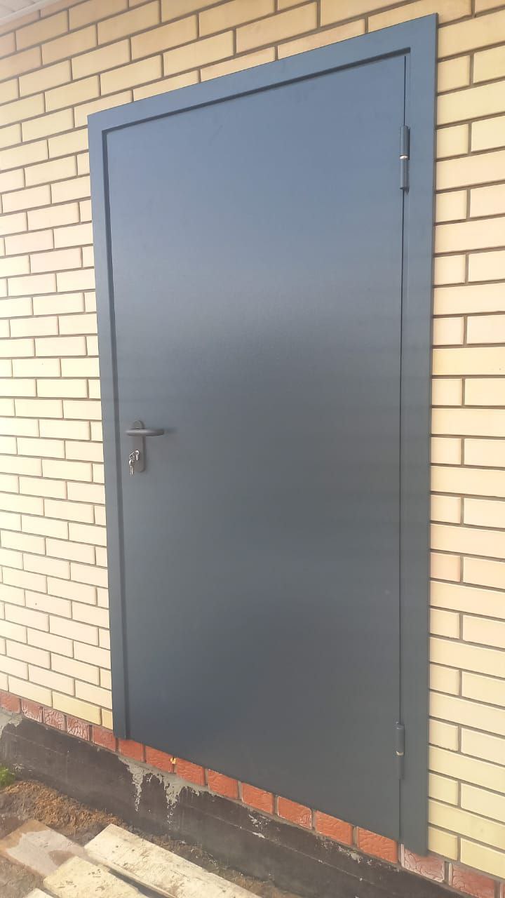 Дверь металлическая не утепленная однопольная